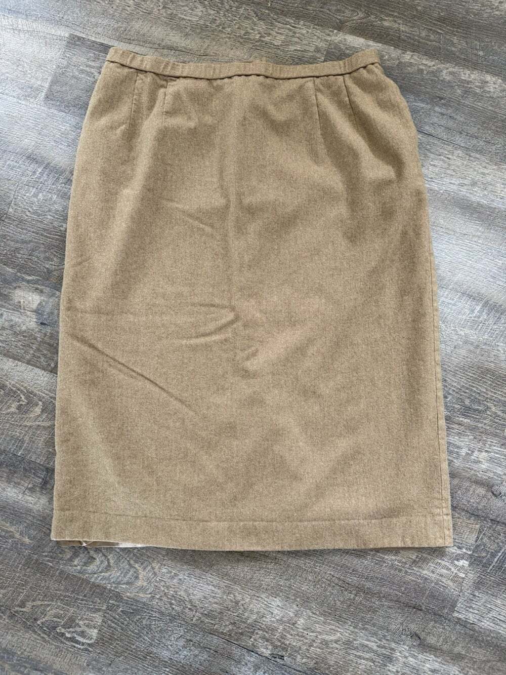 Vintage Pendleton 100% Virgin Wool Skirt Plus 22W Tan USA Academia Quiet Luxury